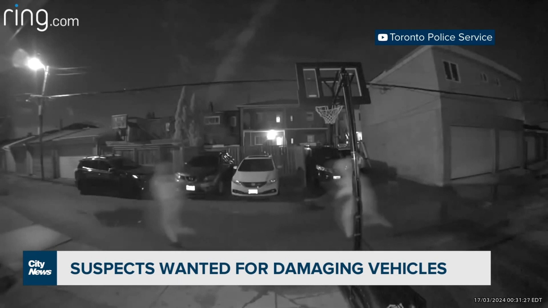 Suspects wanted for damaging vehicles in St. Clair