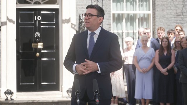 U.K. PM reportedly exchanged messages with Trump chief of staff 'imposter'