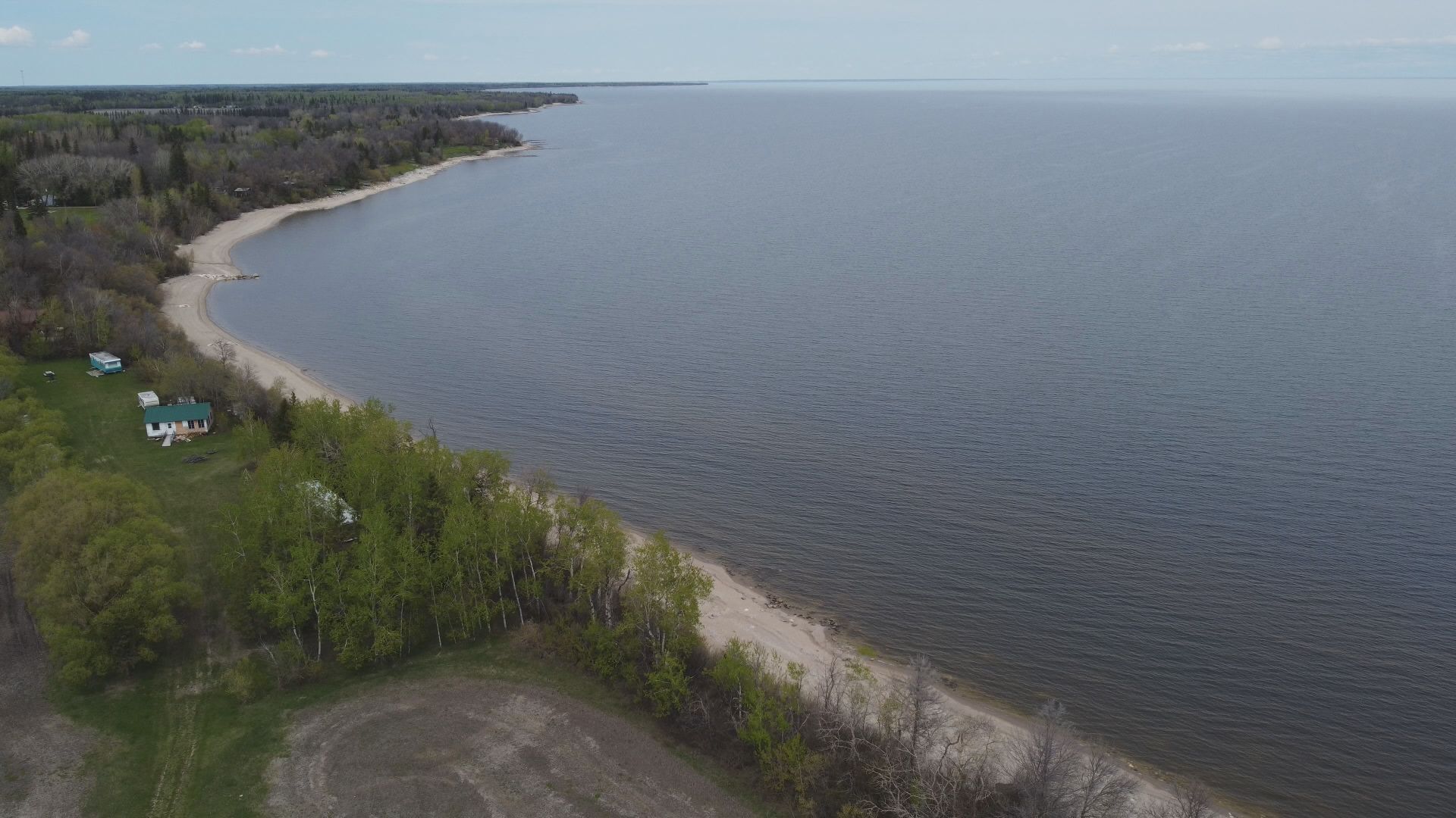 Caddy Lake tunnels attract boaters to eastern Manitoba