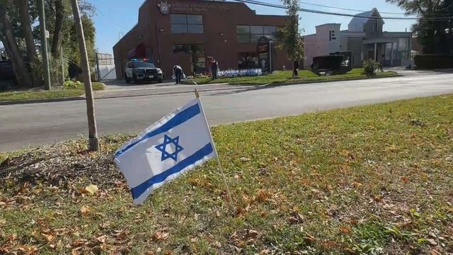 Israeli flags burned outside Toronto church