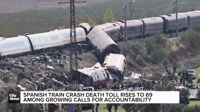 Spanish train crash death toll rises, as relatives seek answers