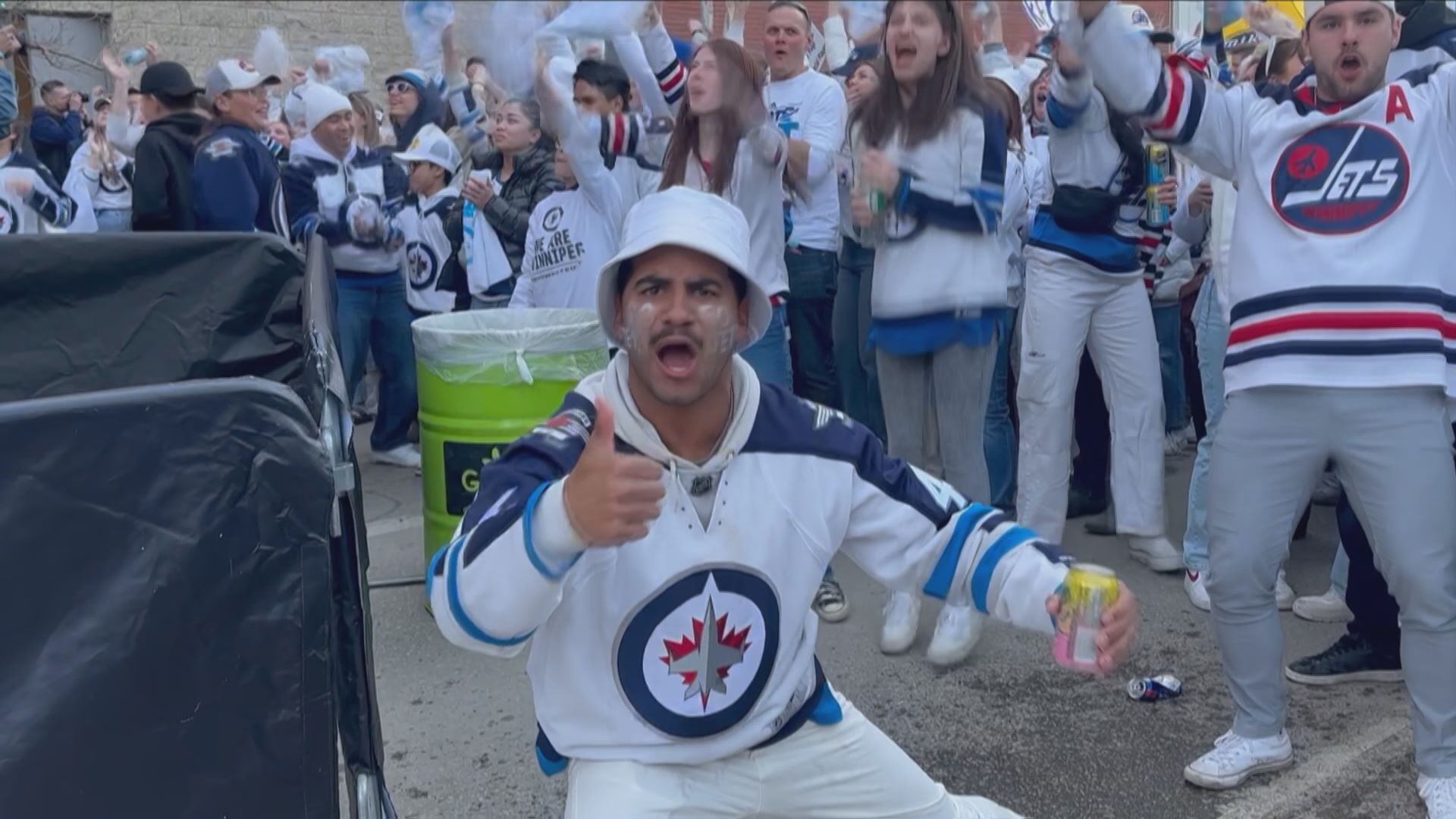 Winnipeg Jets fans treated to thrilling game 1 victory