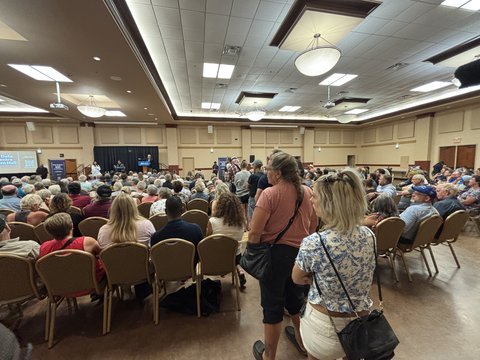Albertans bring heated questions, concerns to UCP town hall on AI data centres