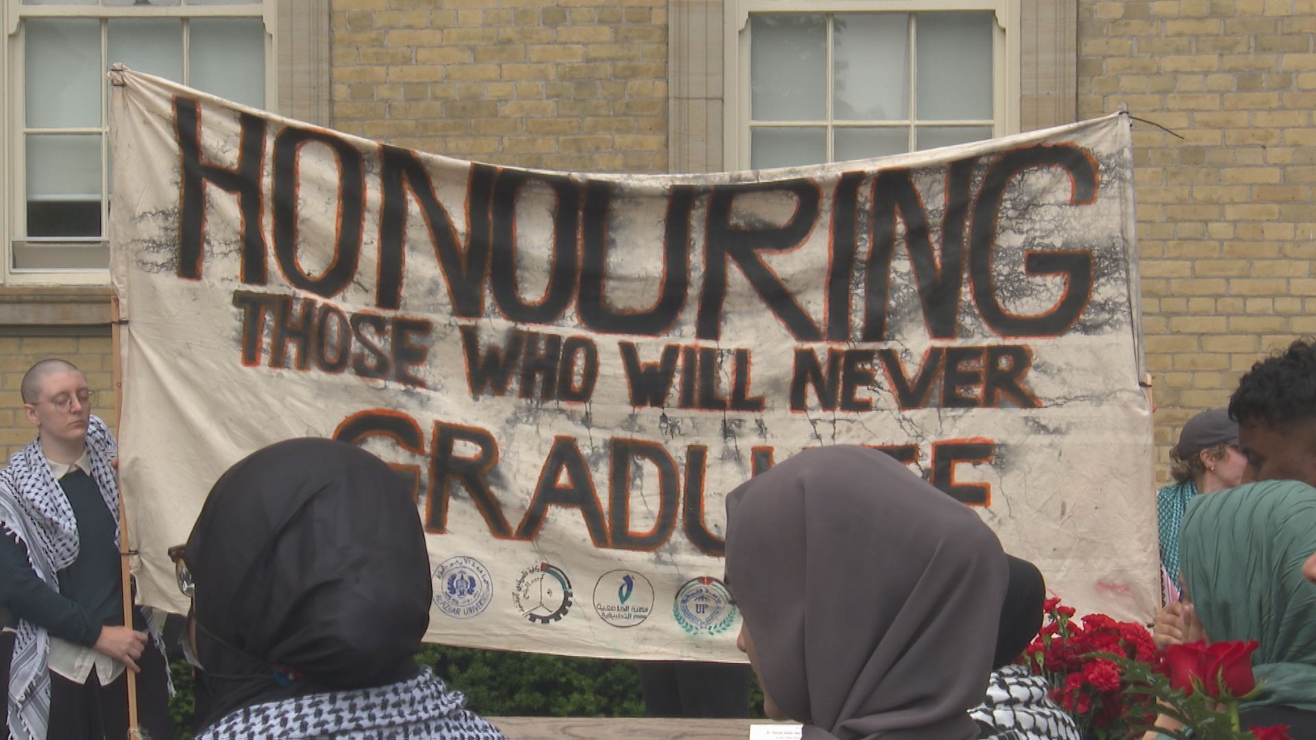 U of T graduation ceremonies begin as encampment protestors hold strong