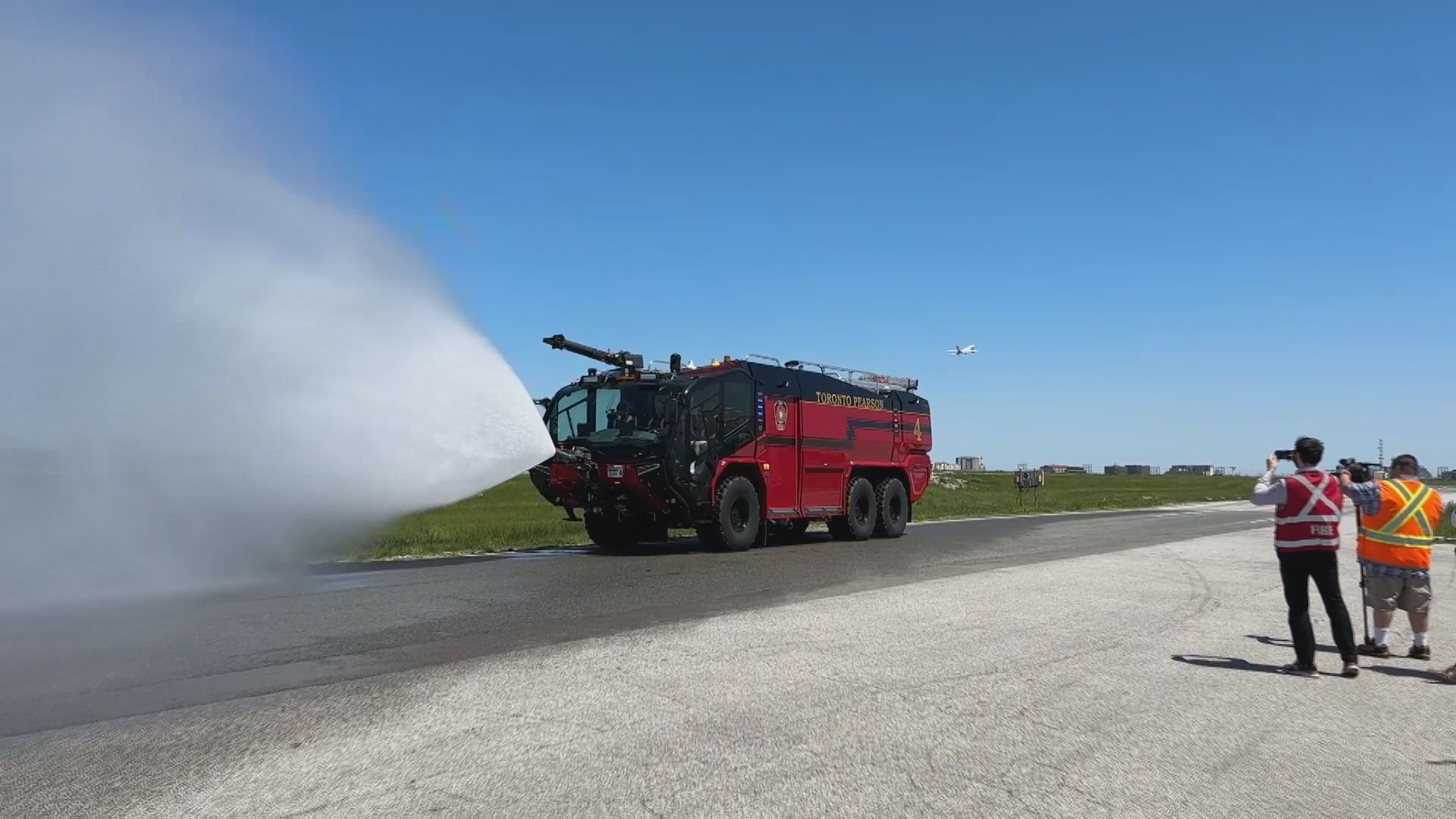 Get to know Toronto Pearson's new cutting edge firefighting vehicles