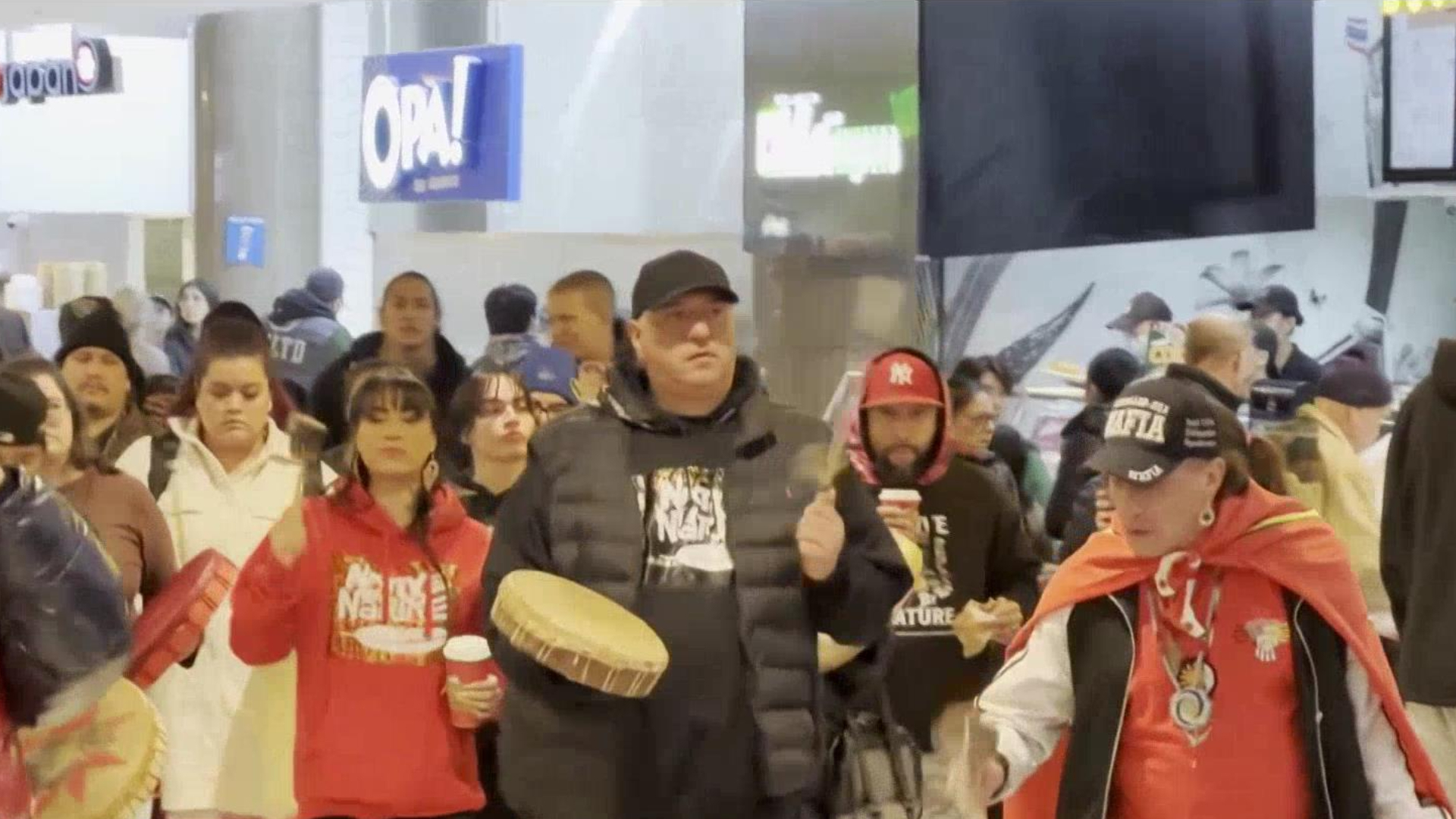 Rally held in support of Indigenous teen who was allegedly racially profiled at mall