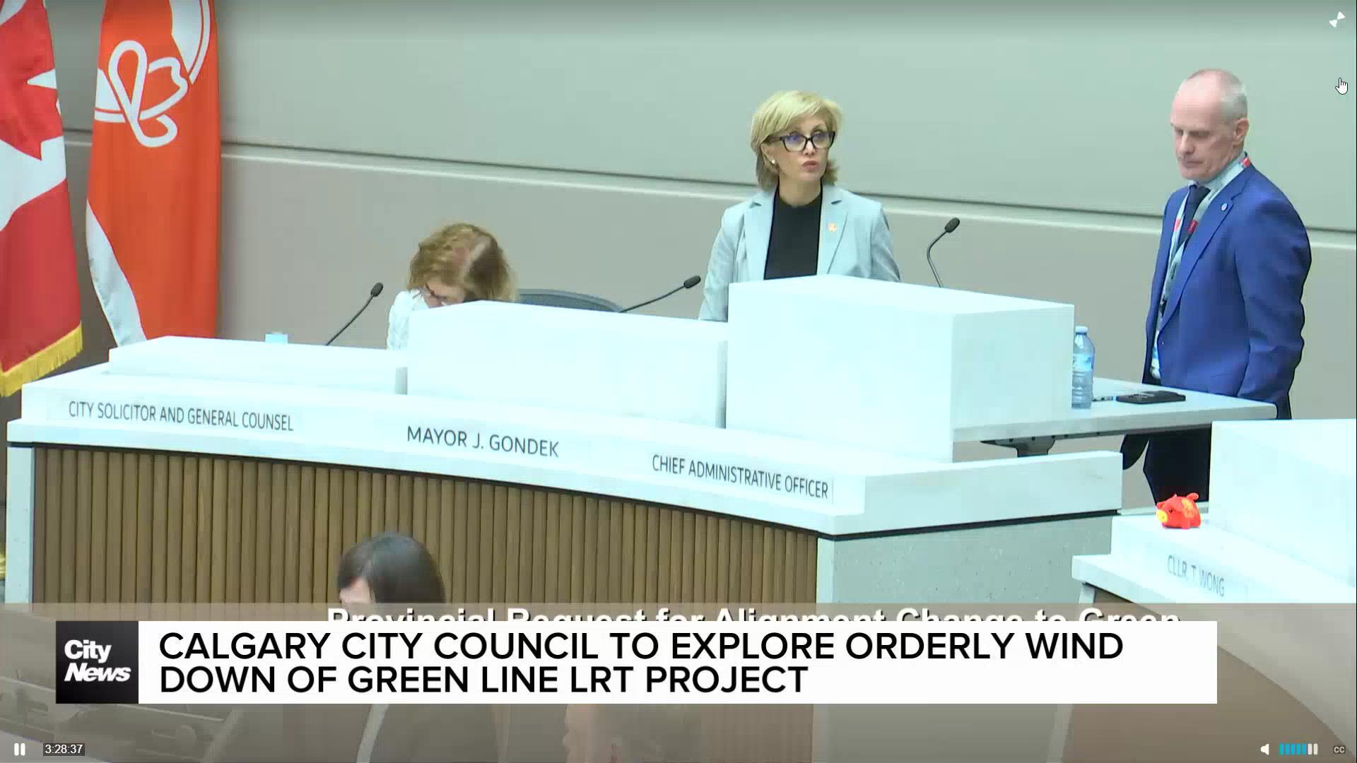 Calgary city council to explore orderly wind down of Green Line project