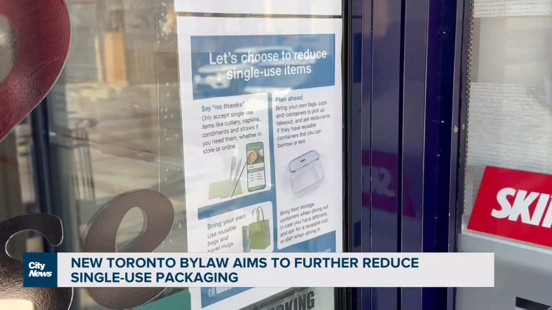 New Toronto bylaw on single-use, takeaway items comes into effect