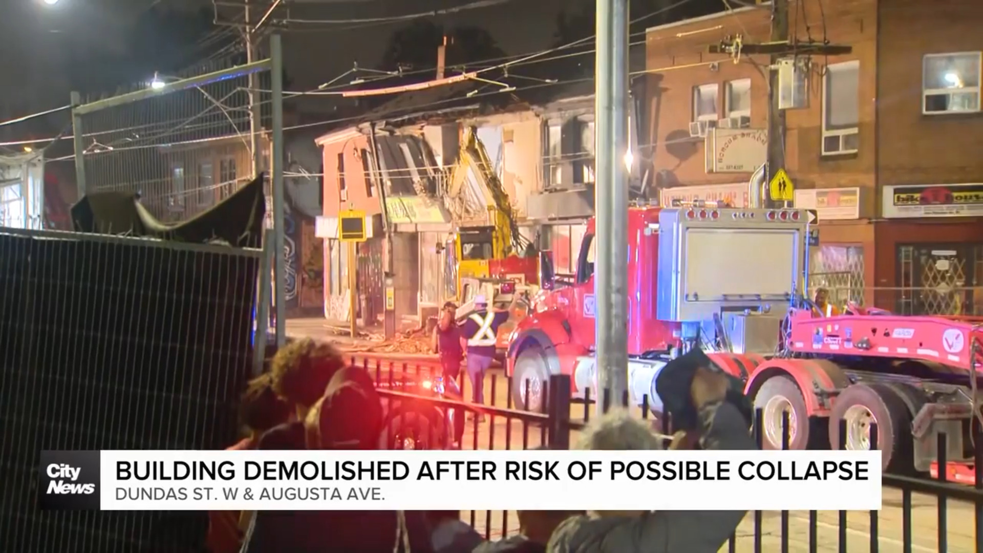 Crews conduct controlled demolition on Toronto building at risk of collapse