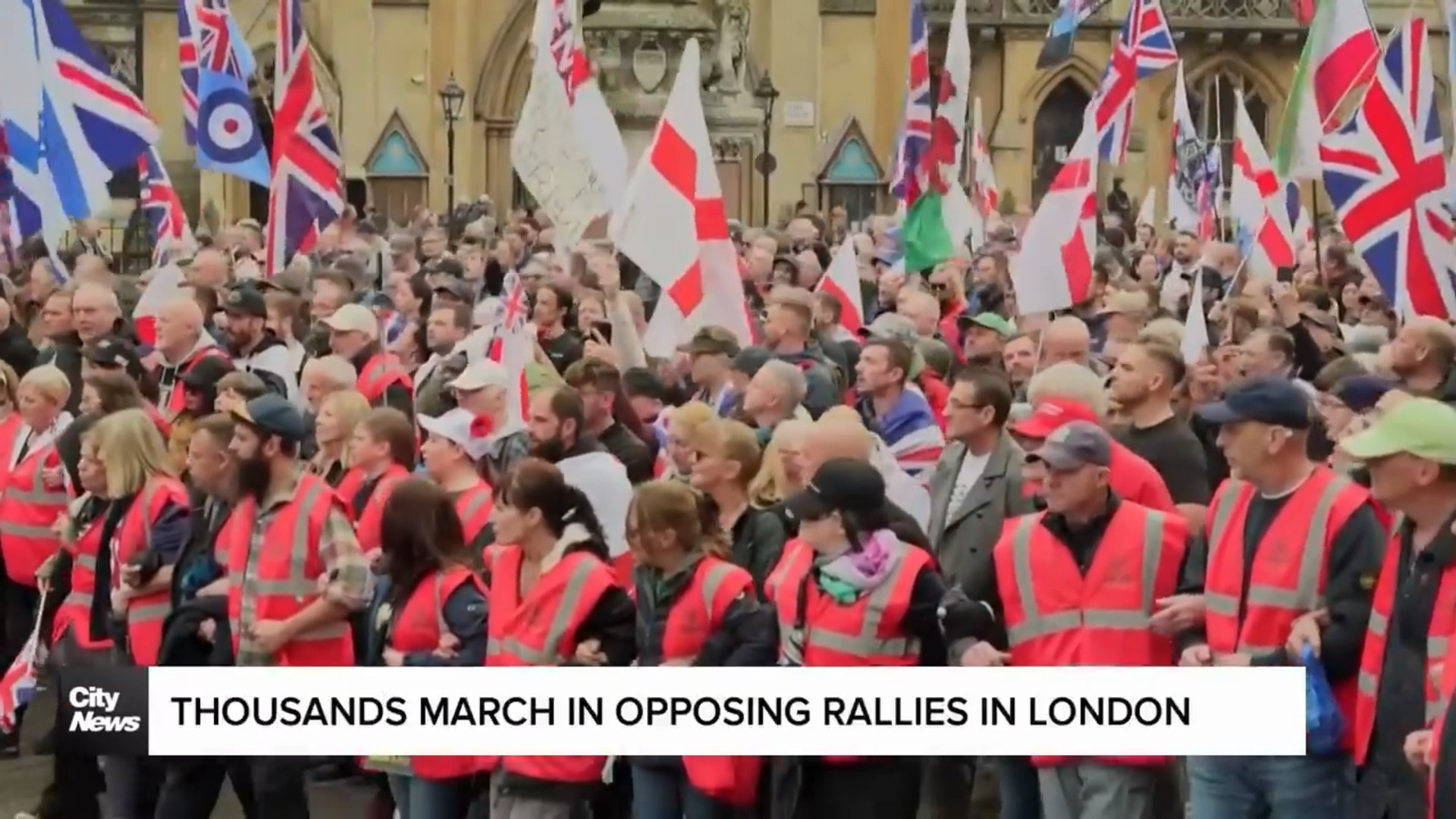 Thousands march in opposing rallies in London