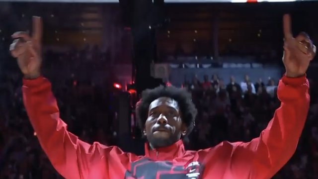 Raptors hammer Bulls in home opener