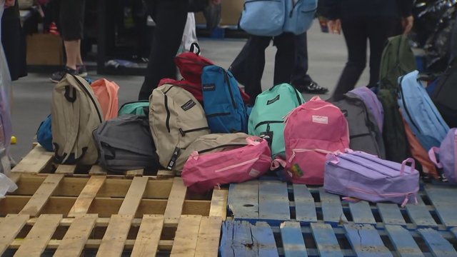 Children's Breakfast Clubs hosts Canada's largest backpack giveaway
