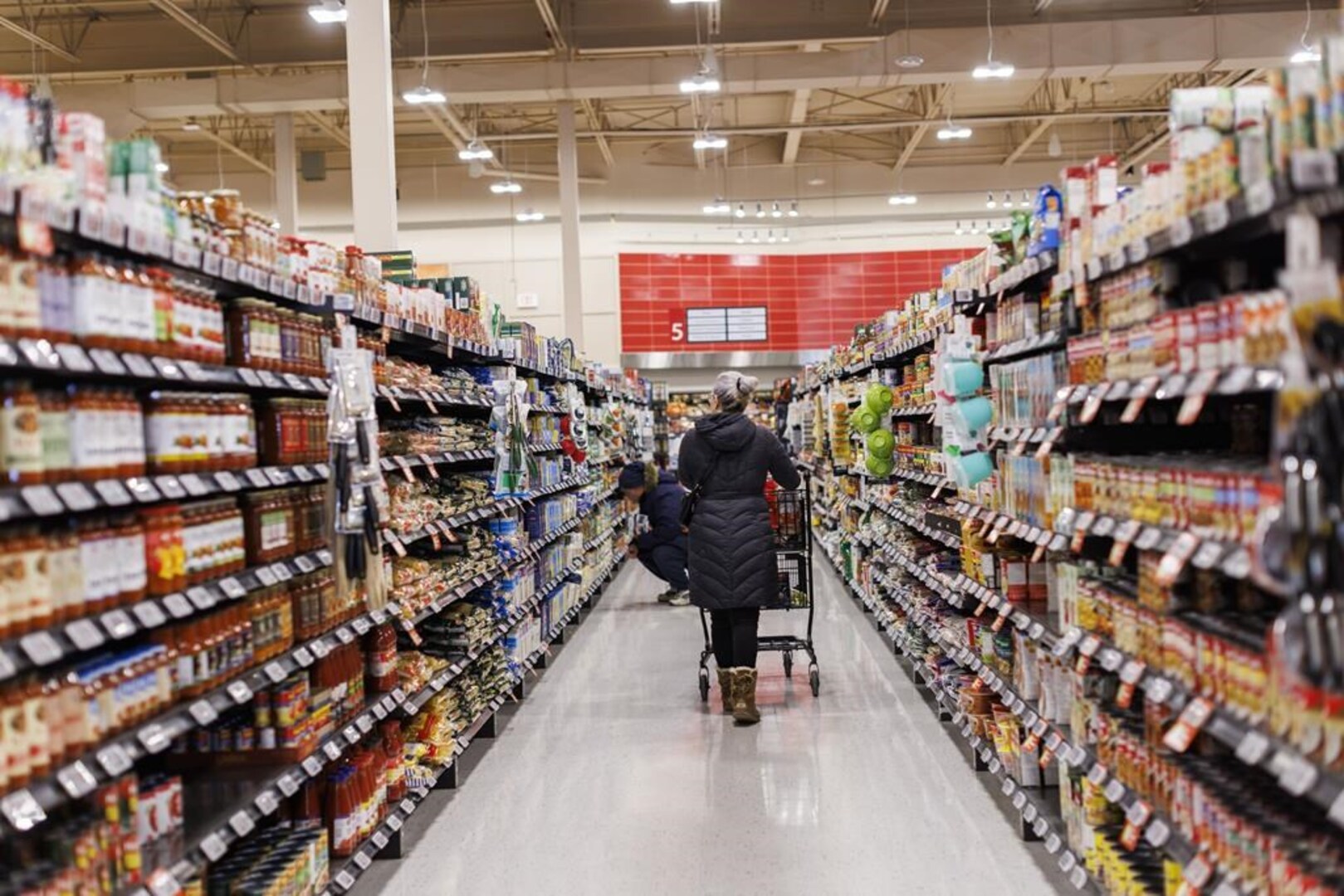 Canada's inflation rate tumbles
