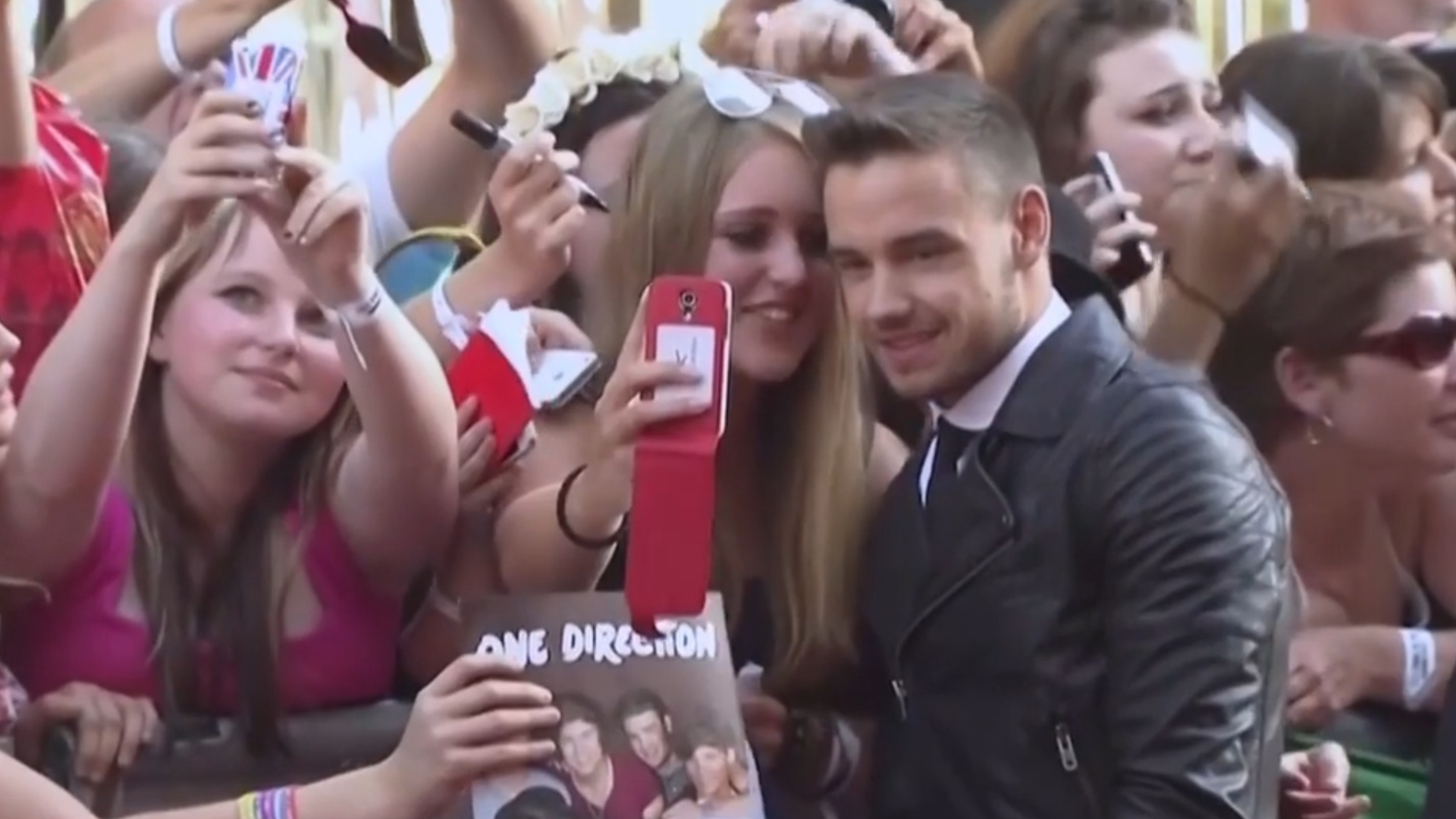 Music fans mourn the loss of Liam Payne