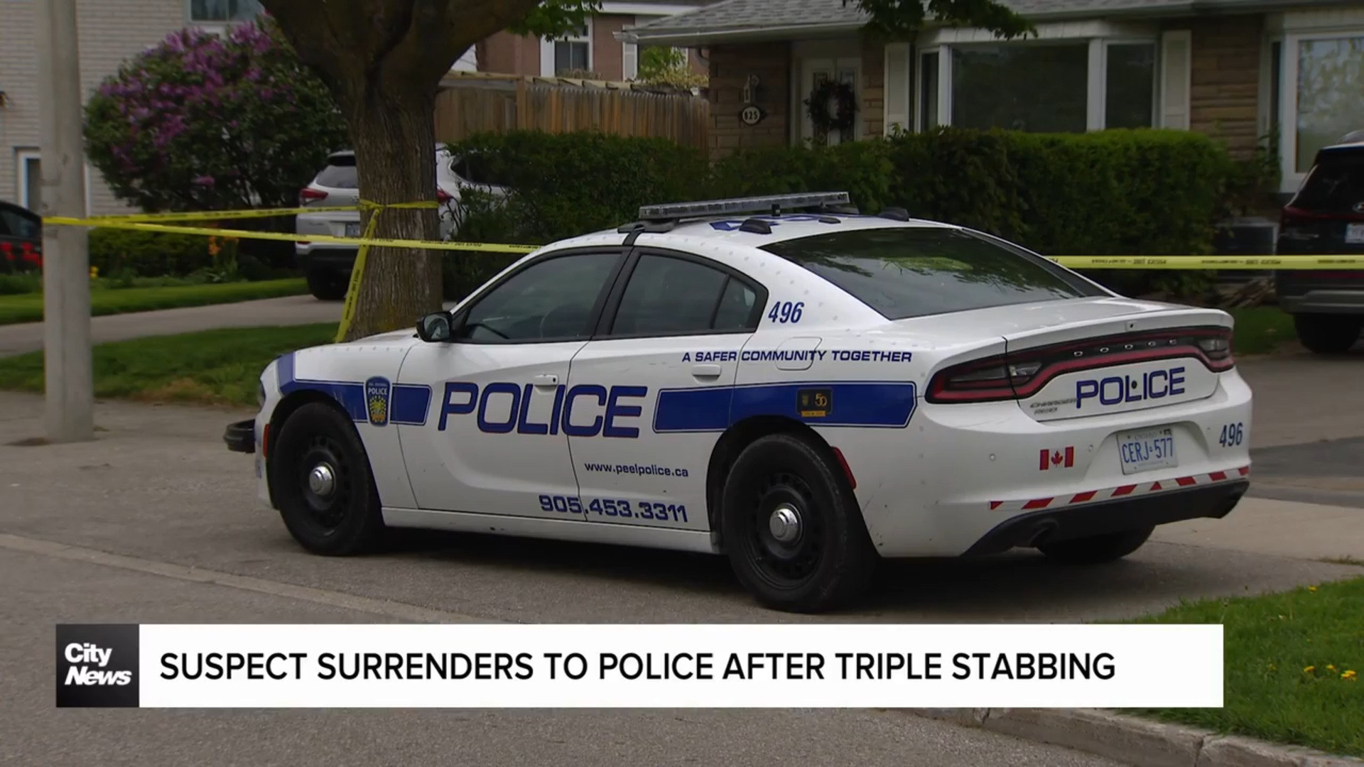 Suspect surrenders to police after triple stabbing in Mississauga