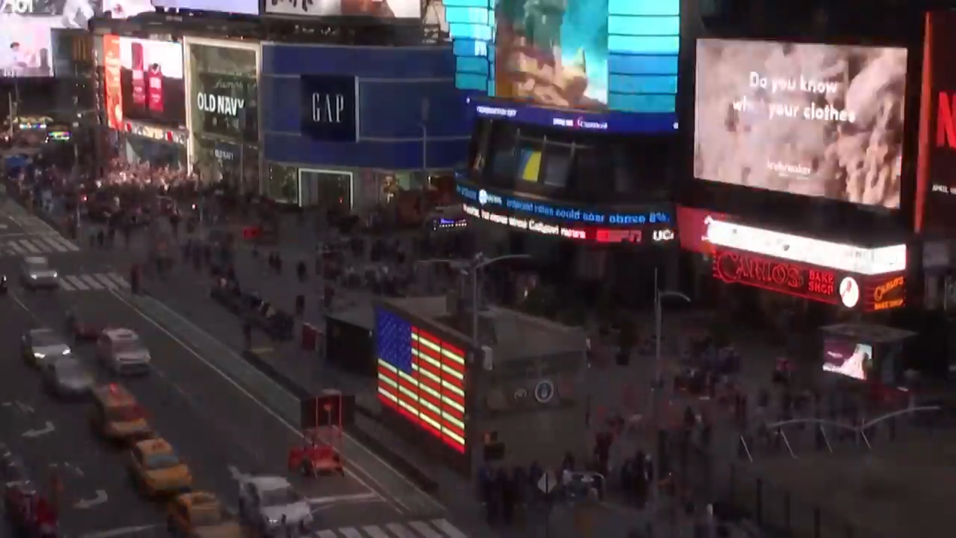 WATCH: Time lapse as Times Square goes dark during eclipse