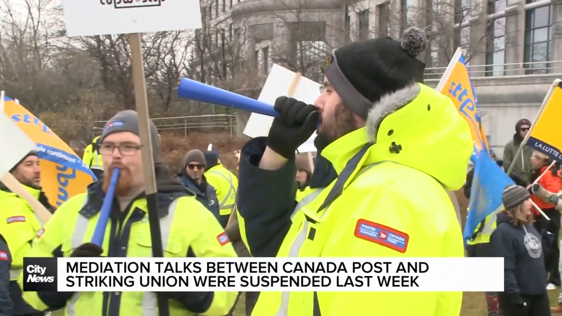 Canada Post and striking union look to resume contract negotiations