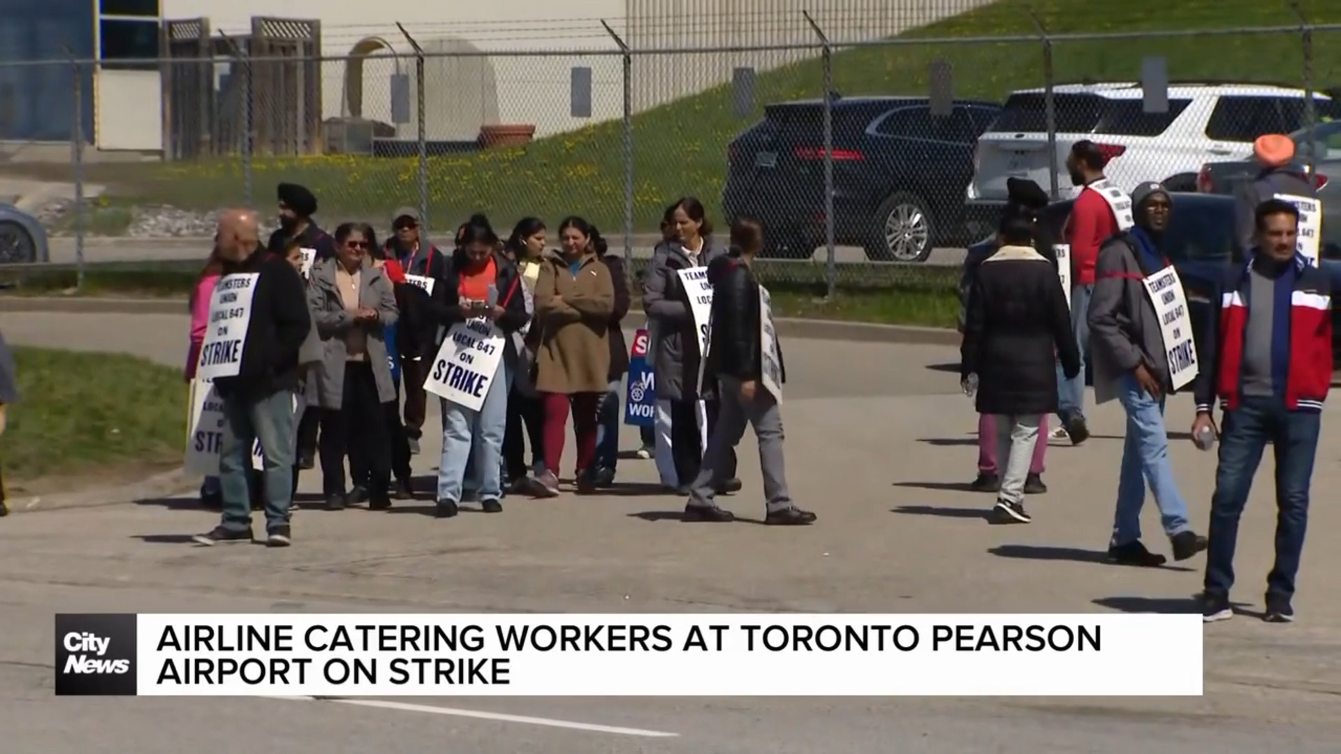 Catering strike takes bite out of Pearson Airport