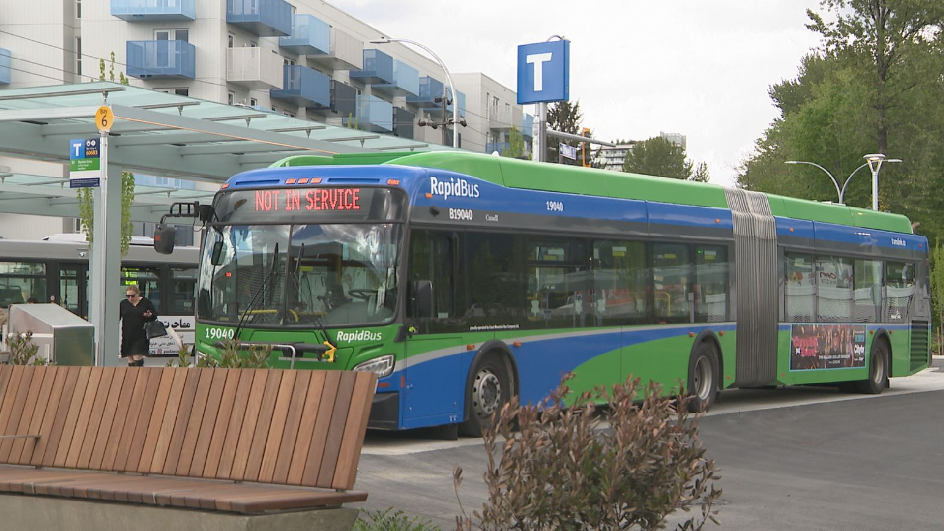 UBCM supports expanding free transit to youths under 18