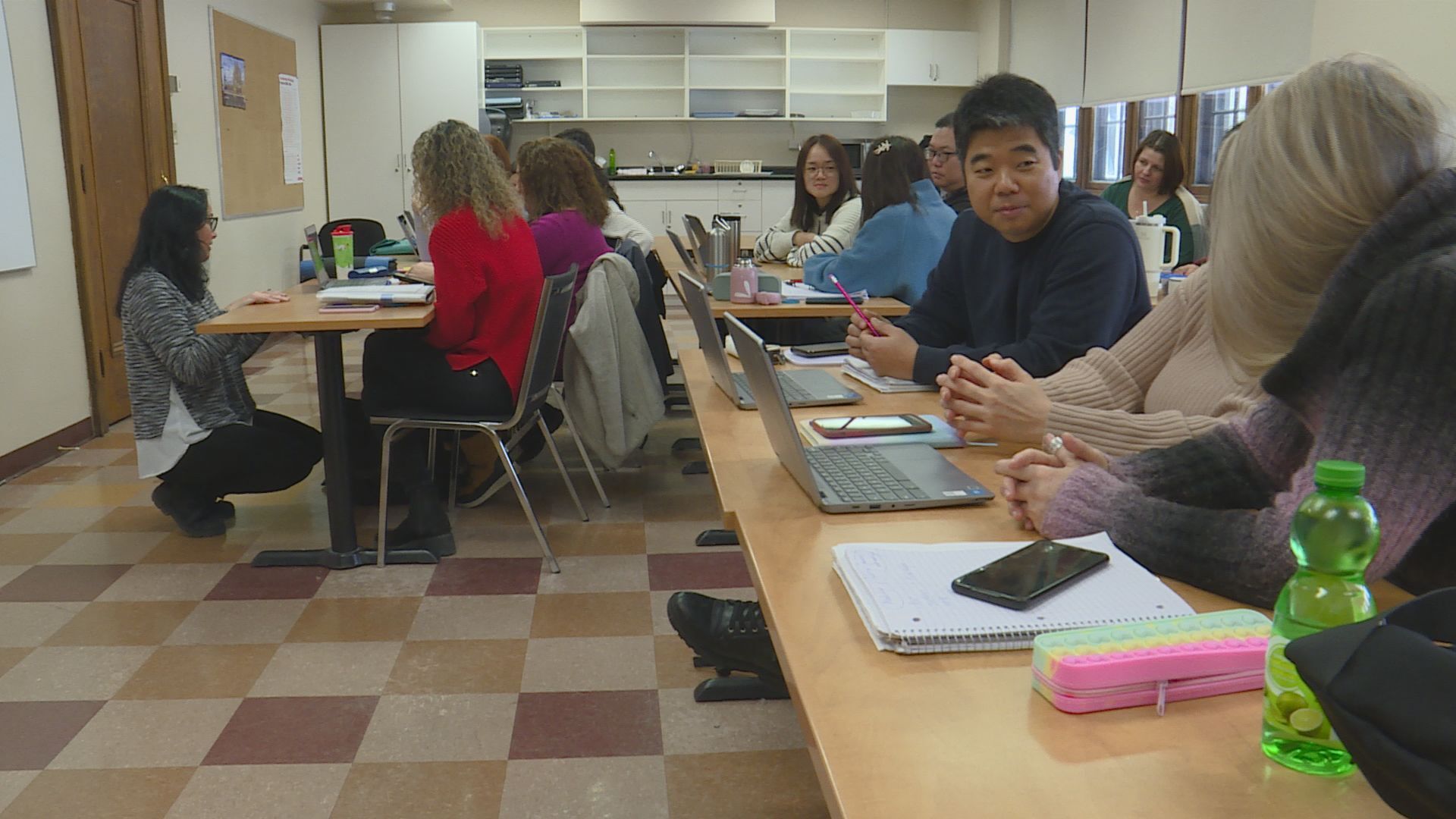 Winnipeg language program helping newcomers forced to close following federal funding cuts