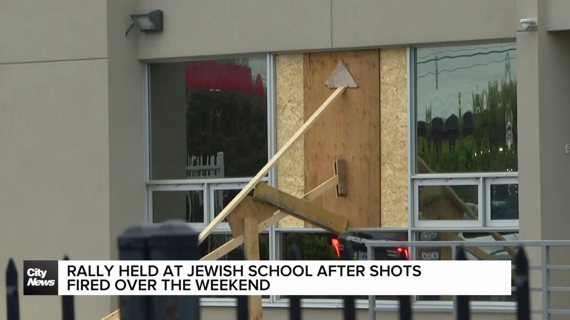 Rally held at Jewish elementary school following weekend shooting