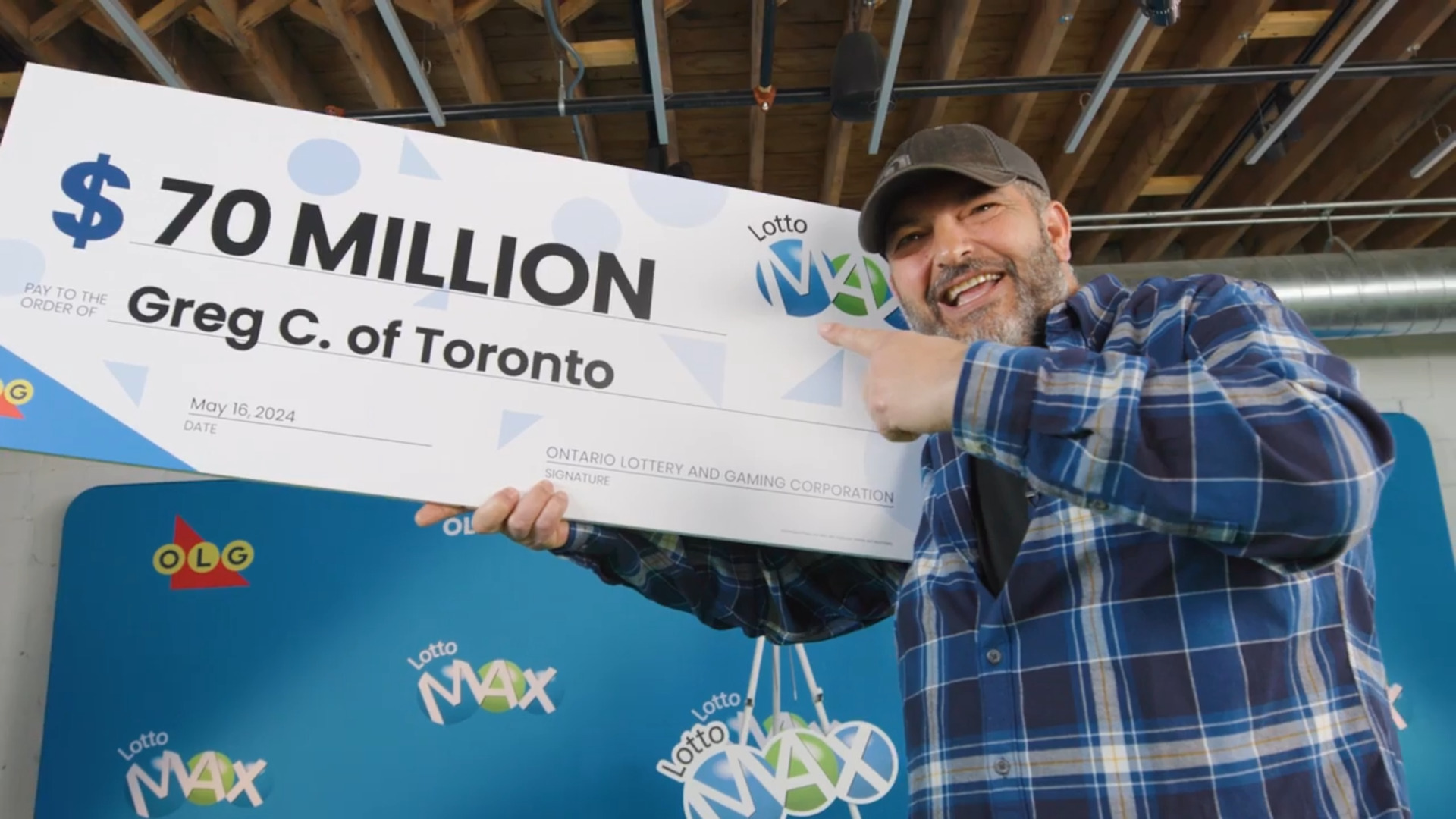 Toronto man falls to his knees in disbelief after receiving $70M from LOTTO MAX win