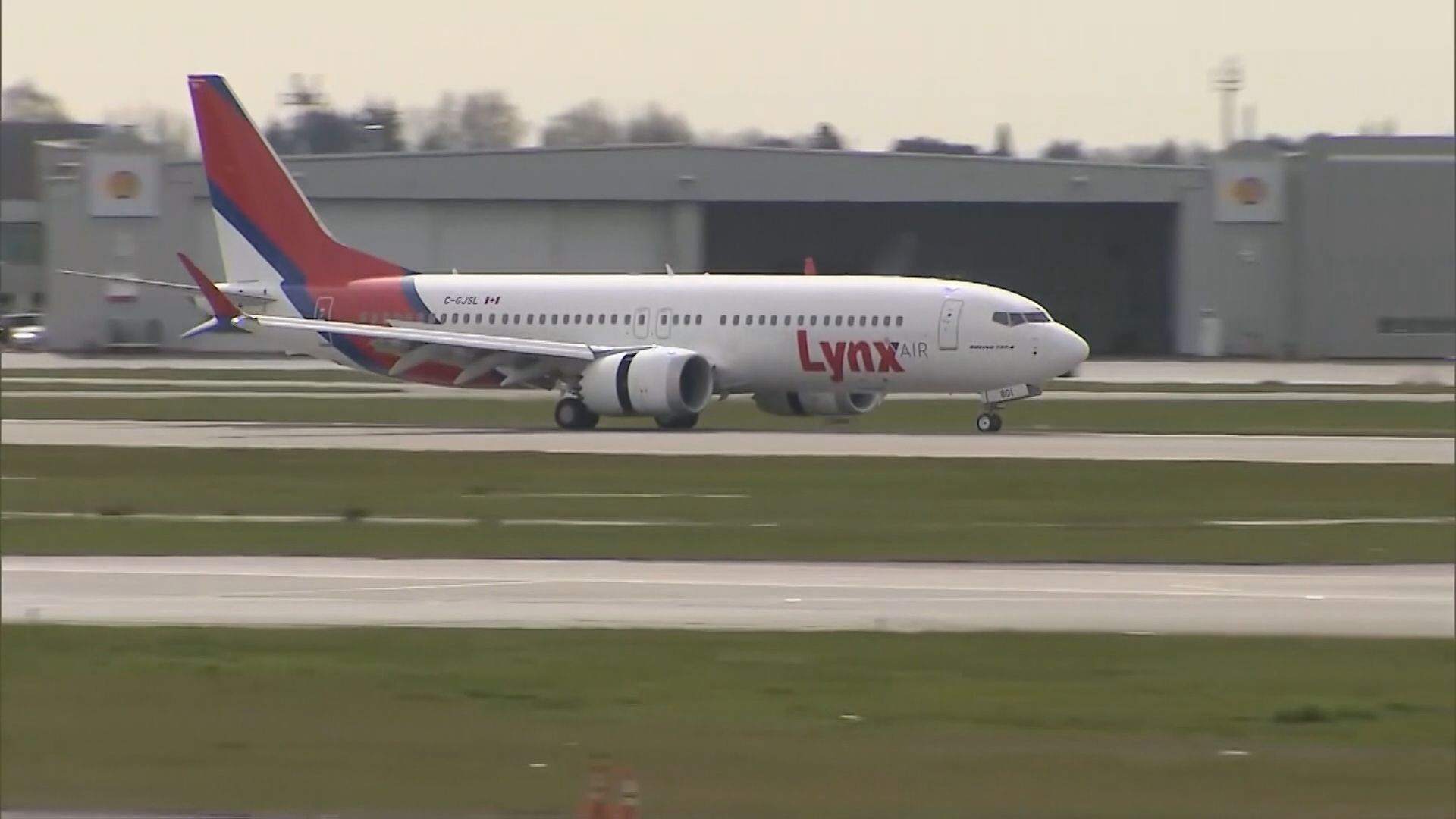 Lynx Air to cease operations, passengers left scrambling