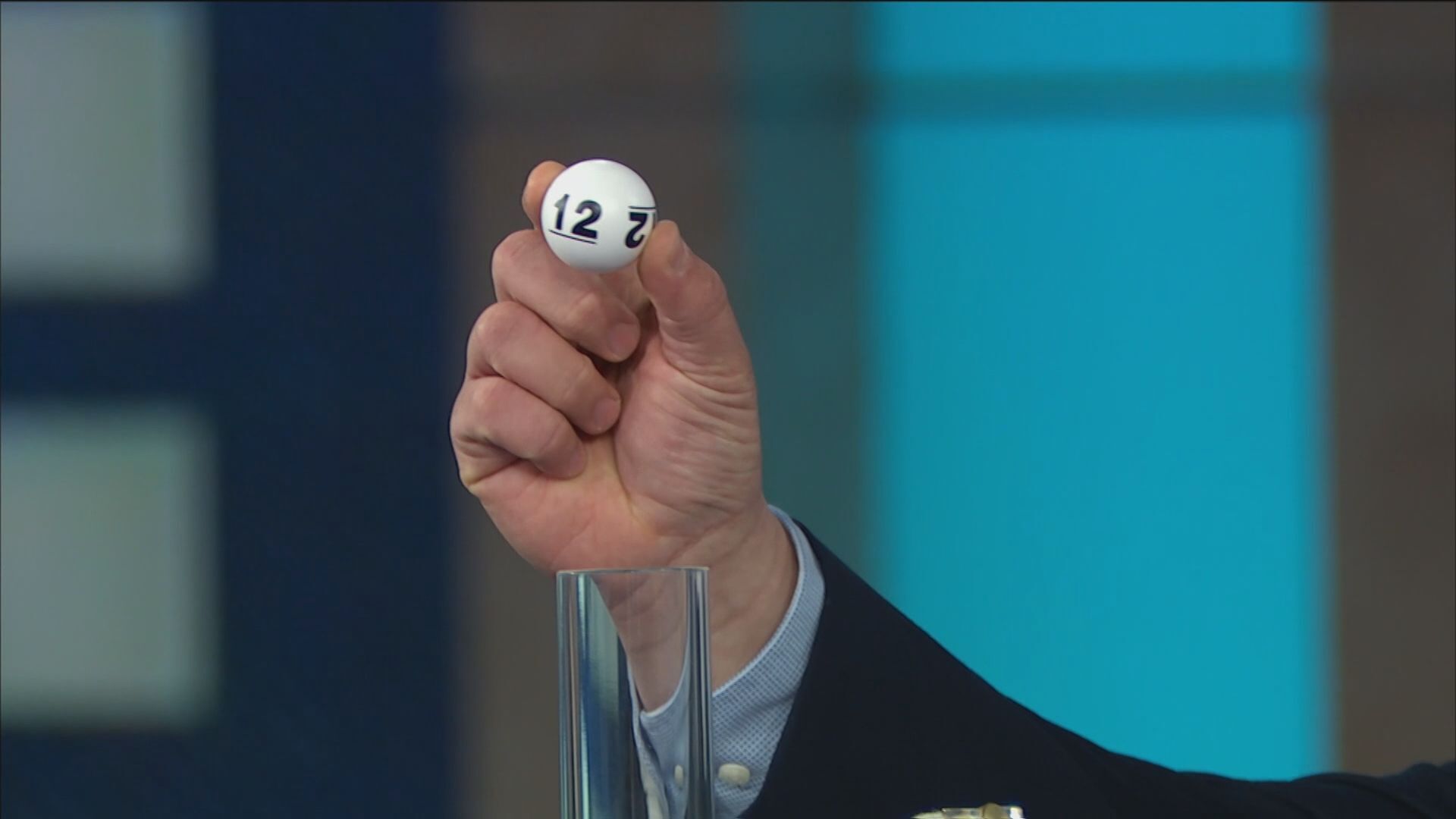 Leafs win big in NHL draft lottery, Canucks fans left disappointed