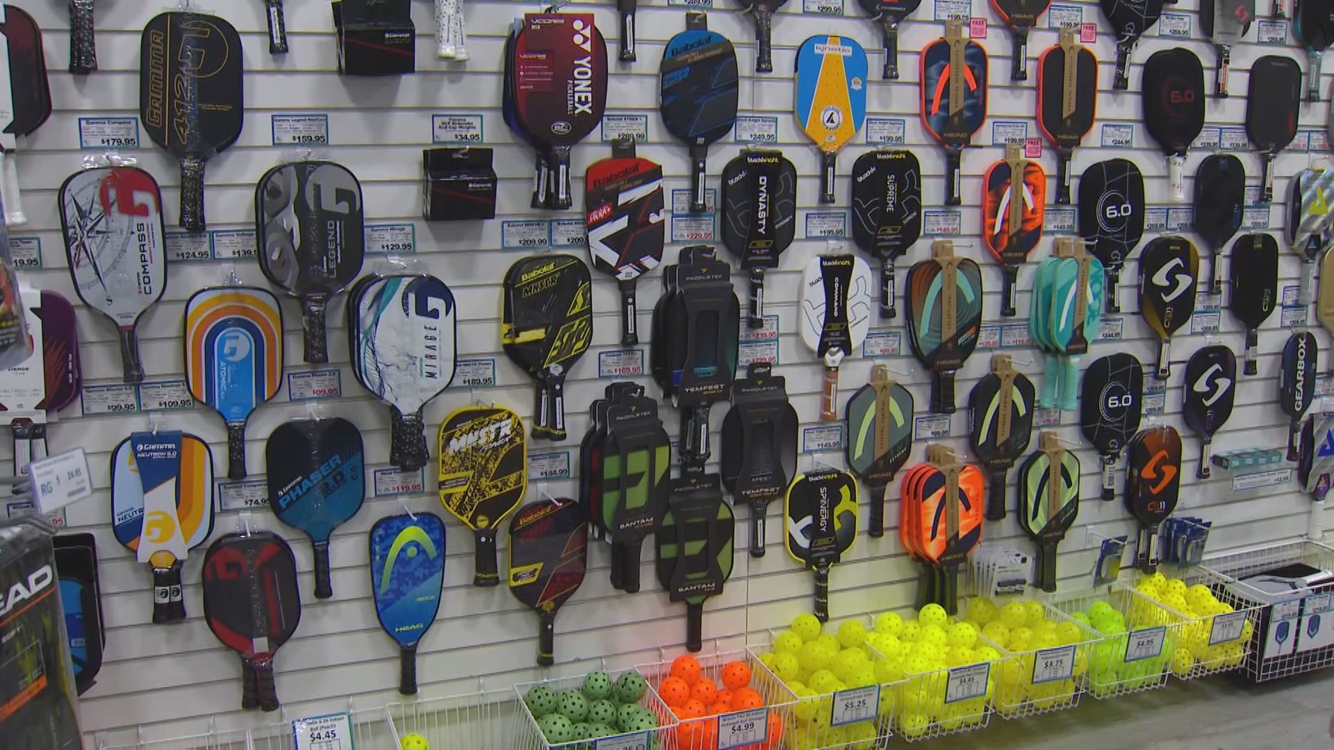 Pickleball paddle thefts reported across gta