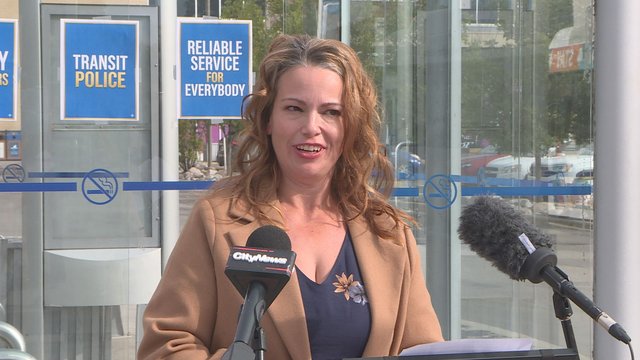 Winnipeg’s only female mayoral candidate unveils new transit plan