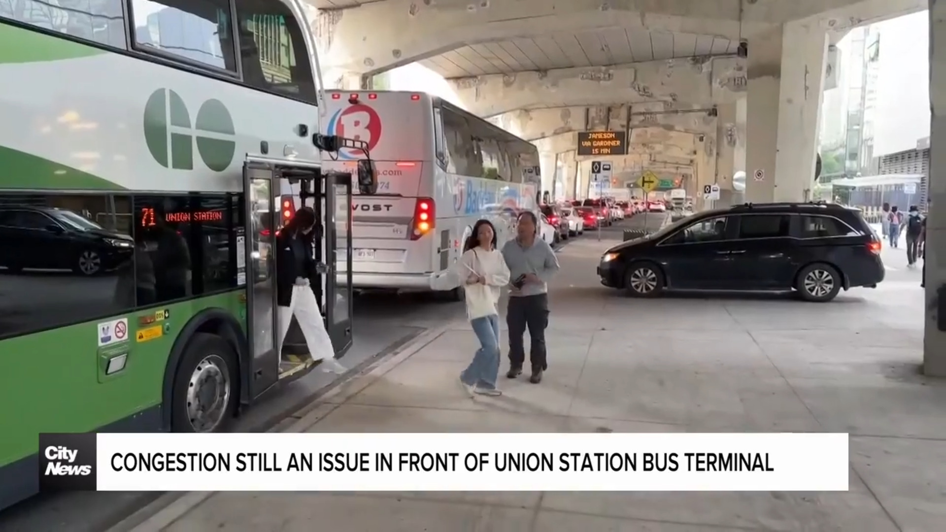 Union Station Bus Terminal in Toronto still dealing with congestion