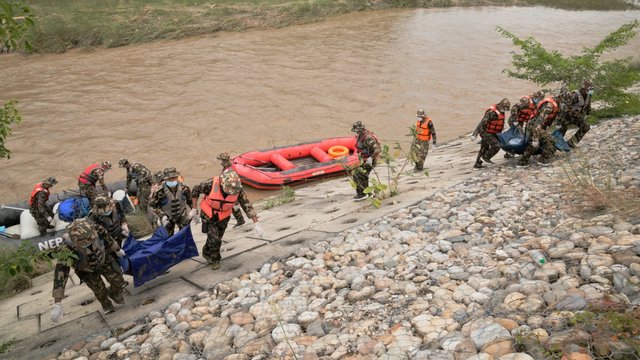 Nepal flood death toll passes 1,000