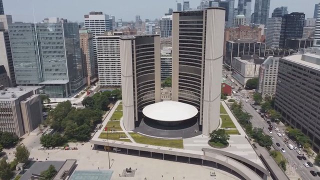 Nearly 3 in 4 Torontonians dealing with affordability issues: poll