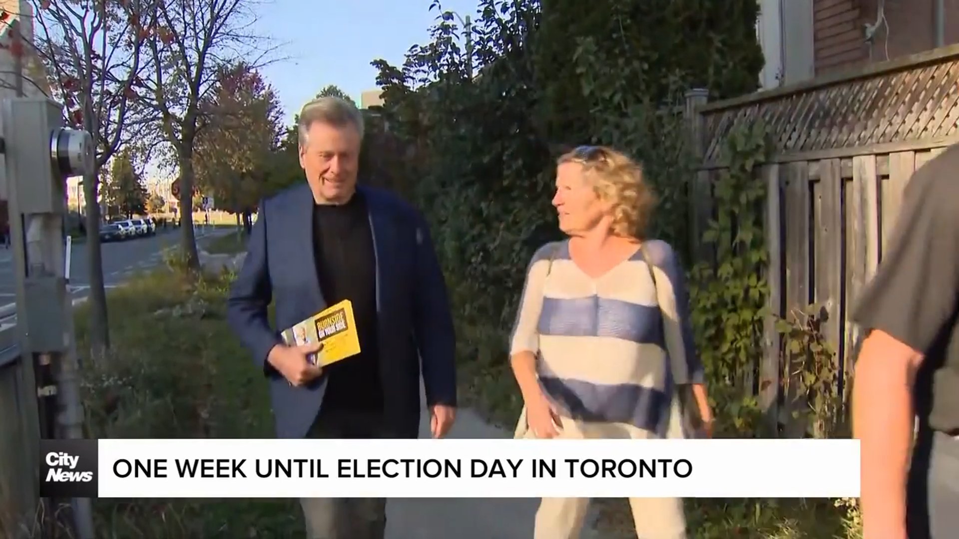 Former political rivals Wynne & Tory join forces in the municipal election