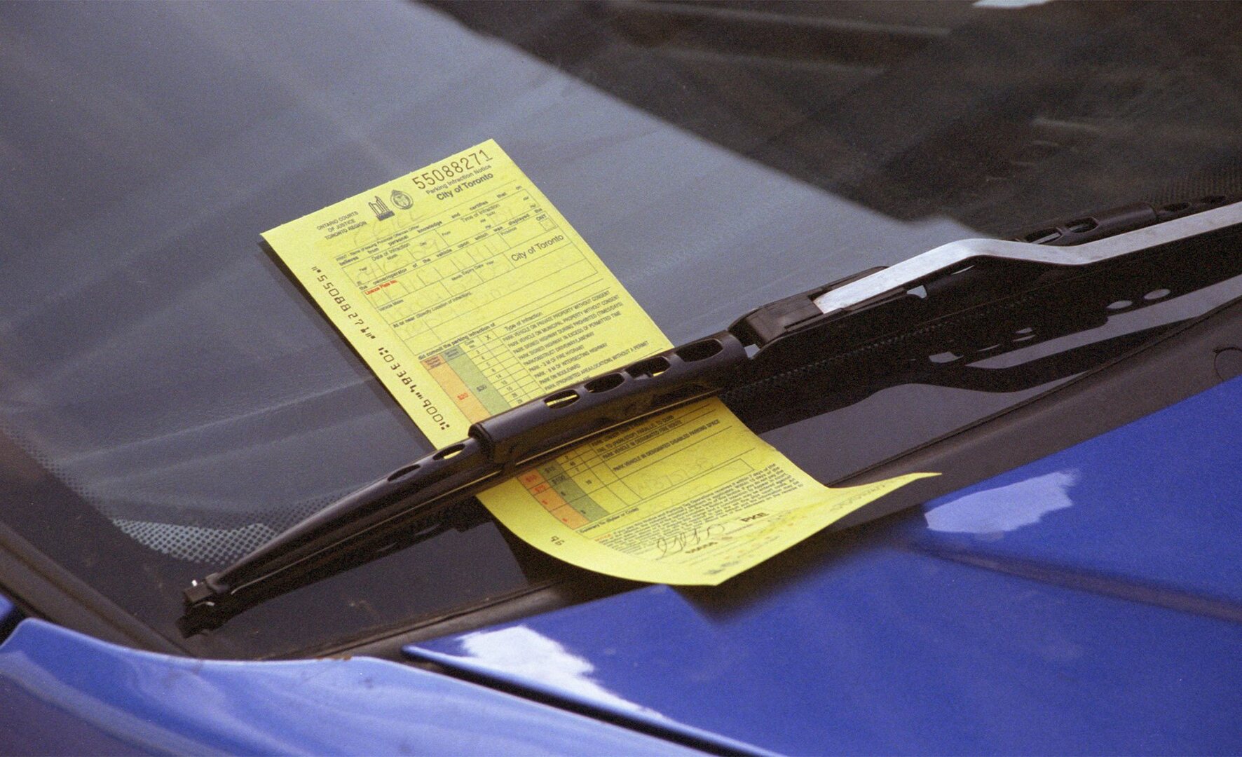 Toronto police to enforce street parking rules on stat holidays