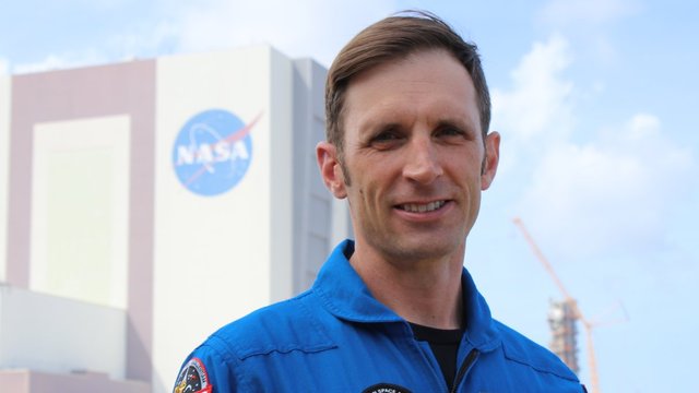 Canadian astronaut blasts off toward International Space Station