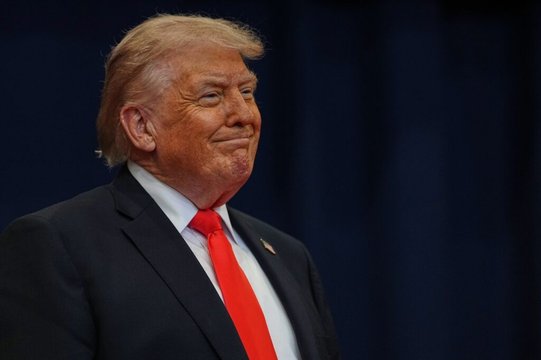 Trump promises voters $5,000 if Republicans win midterms