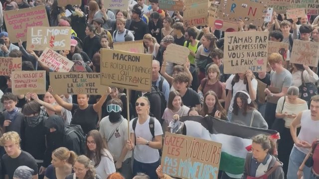 Largest student protests in decades rock France