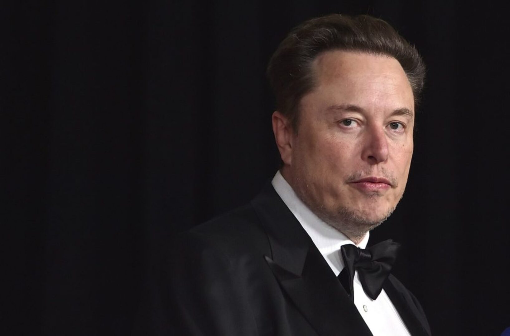 Business Report: Musk reportedly had conversations with Putin