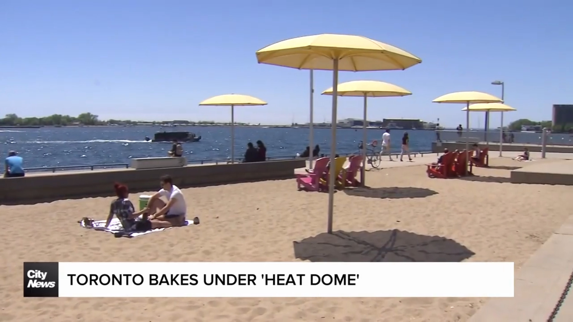 Toronto bakes under 'heat dome'
