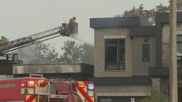 Fire rips through Ajax townhouse complex