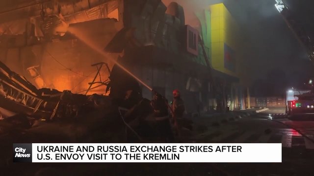 Ukraine and Russia exchange strikes after U.S. envoy visit to the Kremlin