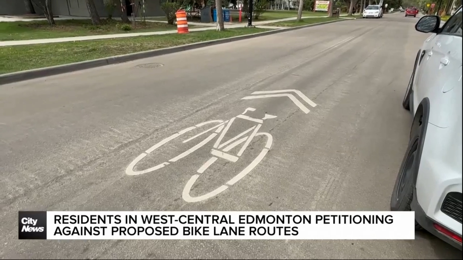 Residents in West Edmonton petitioning against proposed bike lane routes in their area