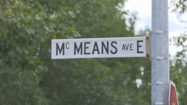 ‘Erratic’ man dies in Winnipeg police custody after allegedly removing clothes, assaulting resident