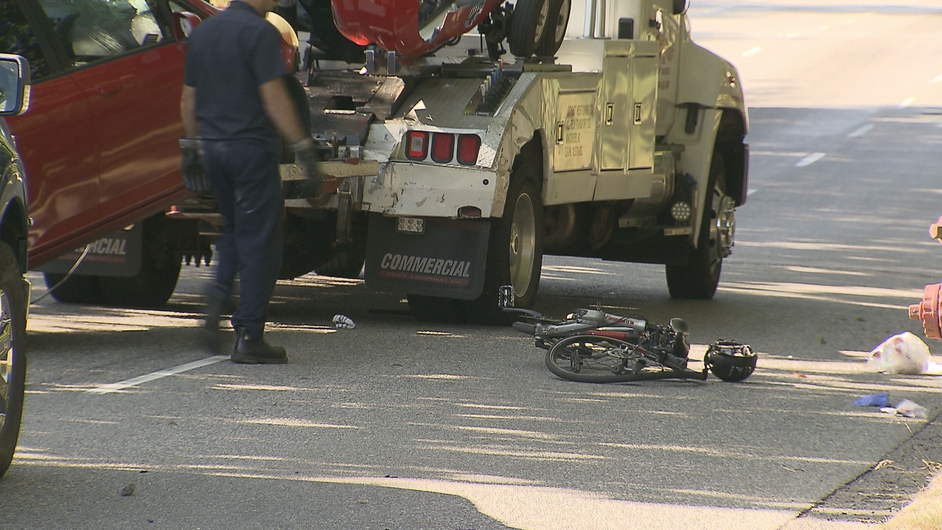 Cyclist struck, seriously injured in east Vancouver