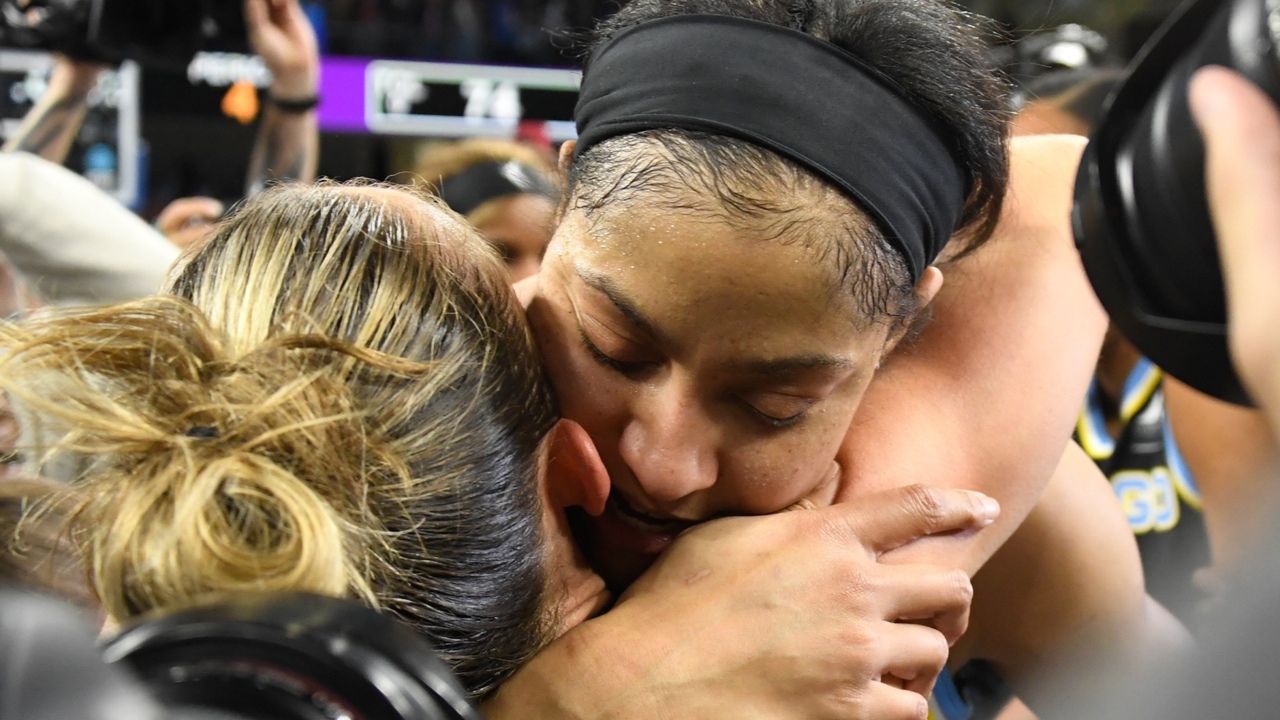 Phoenix Mercury Wins WNBA Title In A Sweep Of Chicago