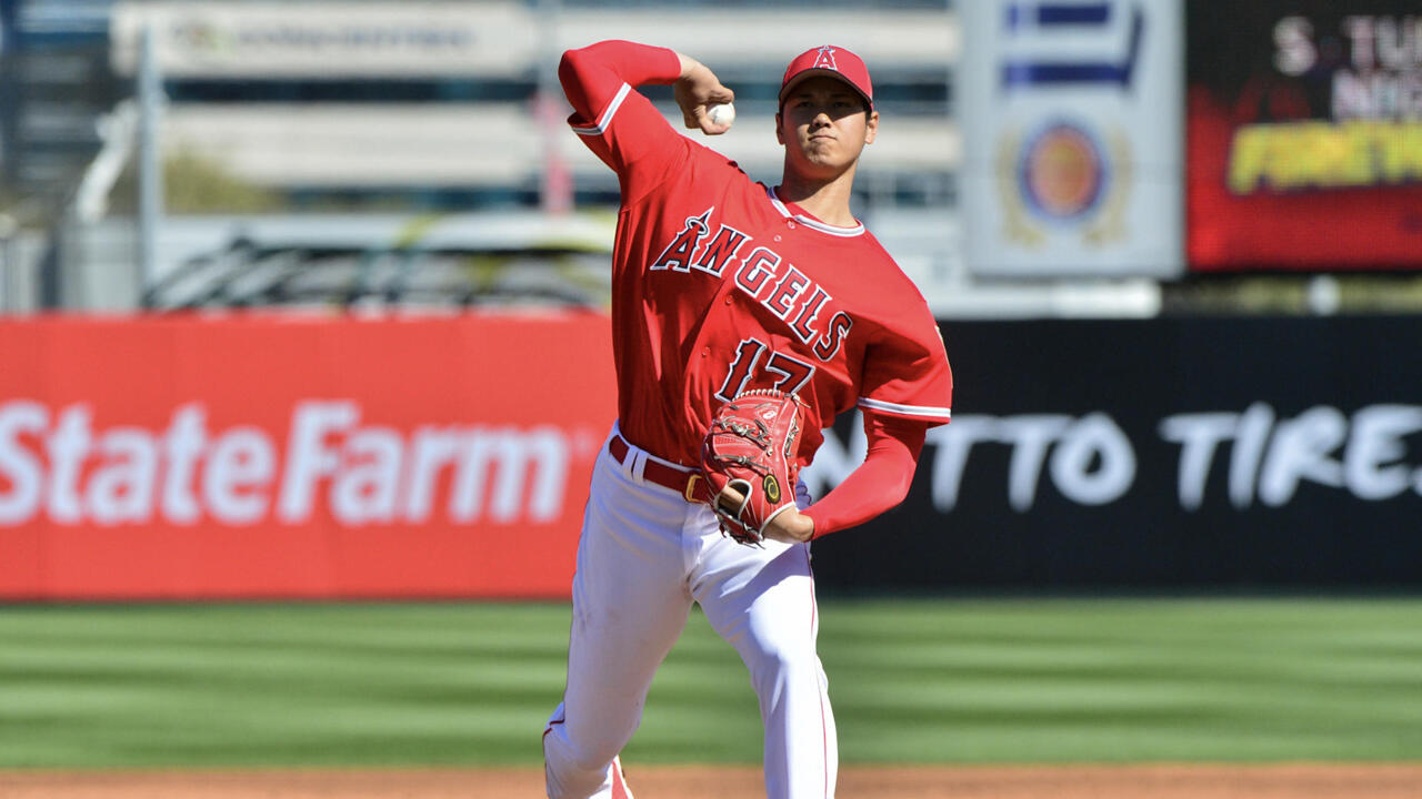Shohei Ohtani gets mixed results in spring training debut with