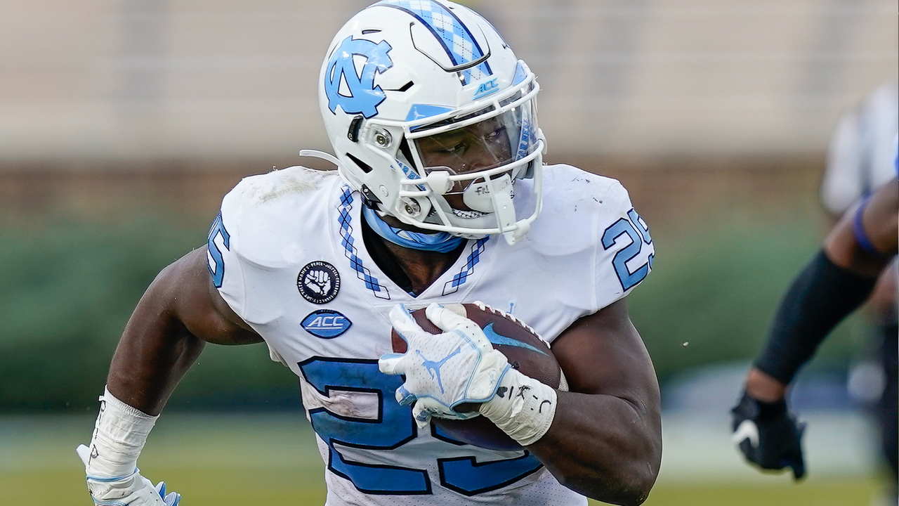 PFF College sur X : Javonte Williams was elusive for the Tar heels in week  9.  / X