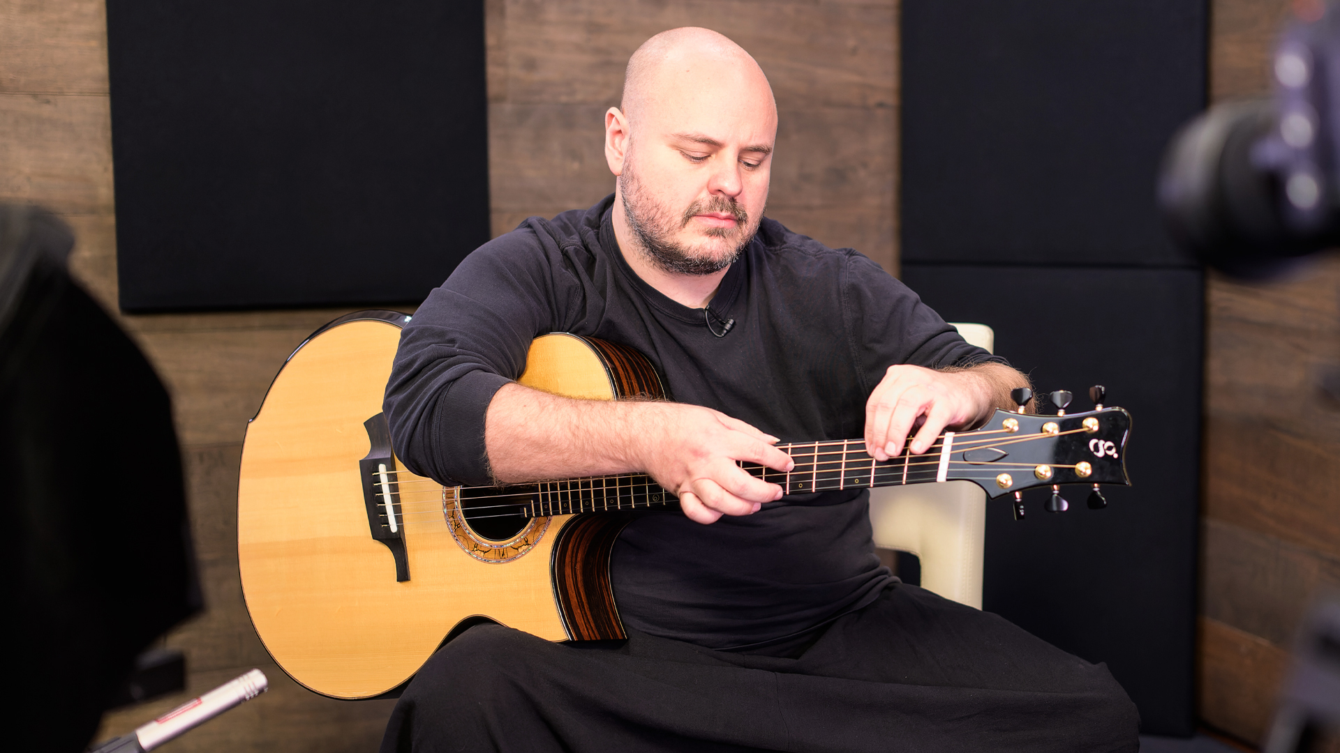 Watch Preview this school - Click to play sample lesson Preview this school - Course preview video