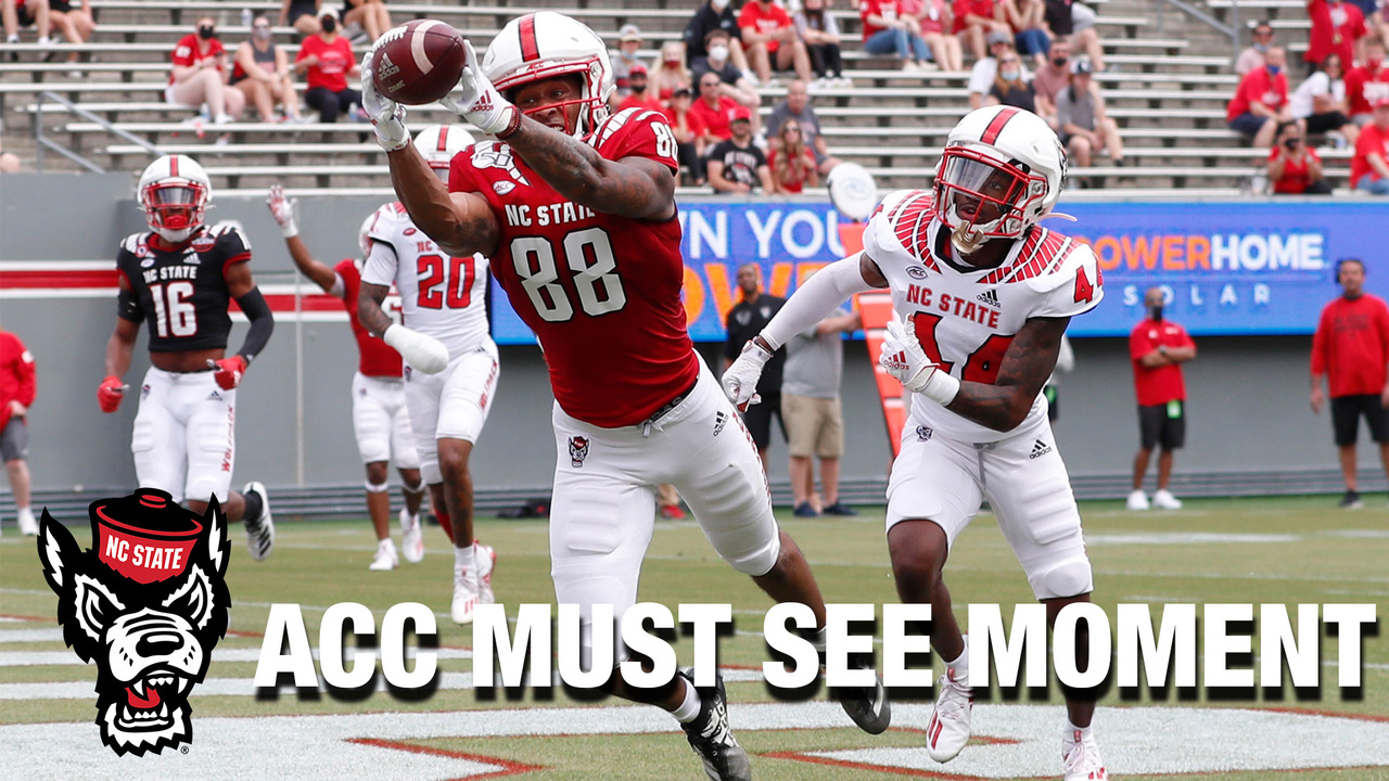 Thayer Thomas Uses One Hand & A Helmet For the Touchdown Catch - Stadium